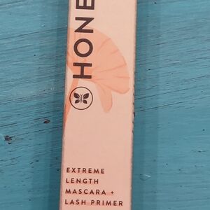 New Honest Beauty Extreme Length Mascara & Lash Primer